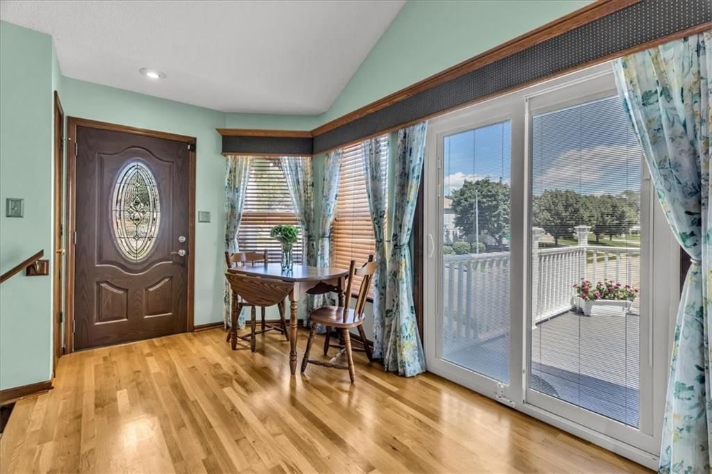 1401 NW Birdseye Court — photo 2