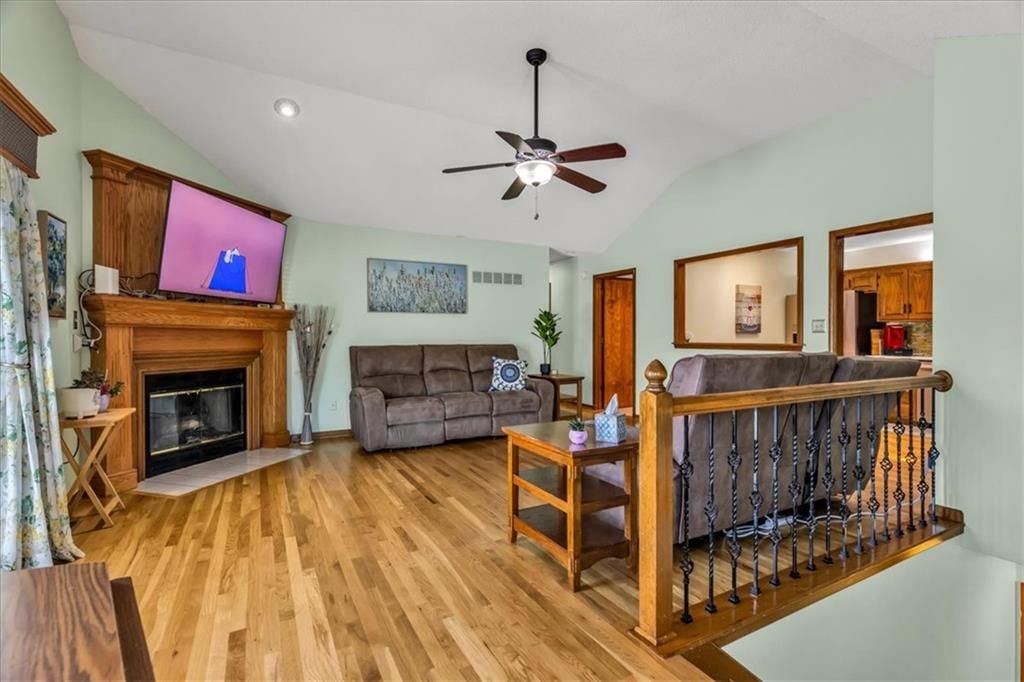 1401 NW Birdseye Court — photo 3