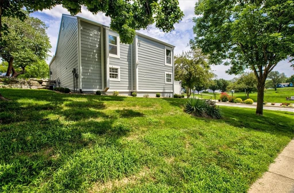 1401 NW Birdseye Court — photo 5