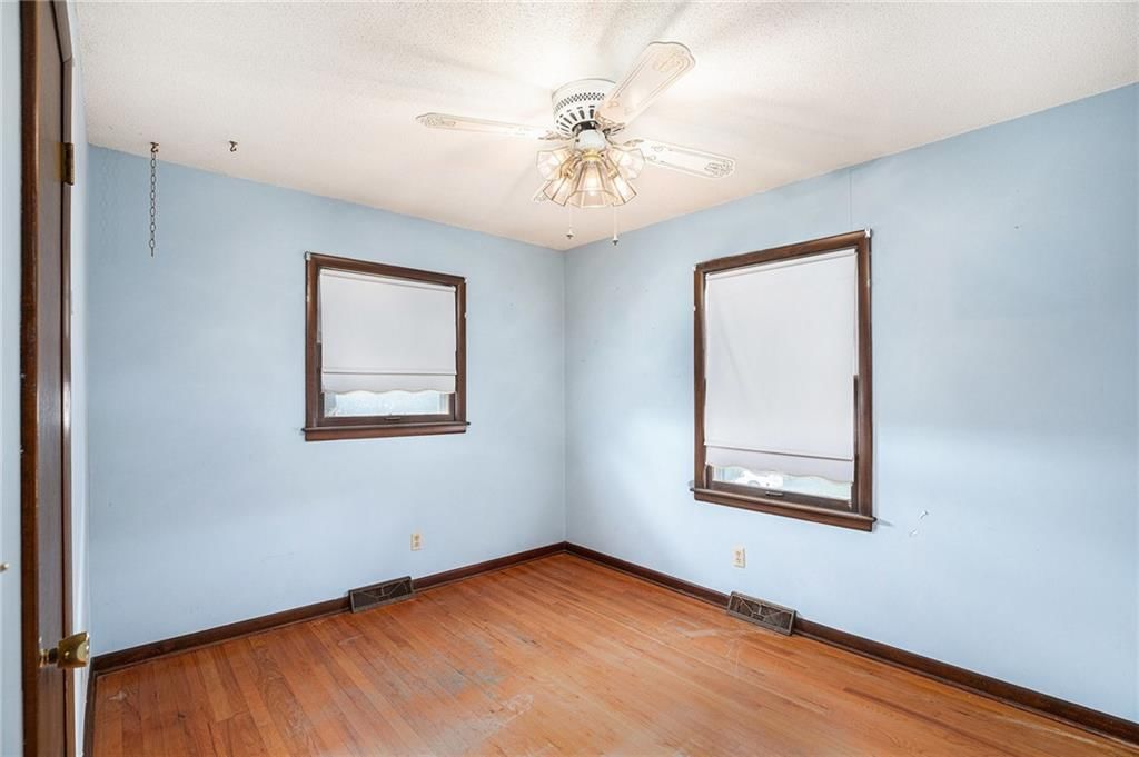 1405 Carrol Drive — photo 11