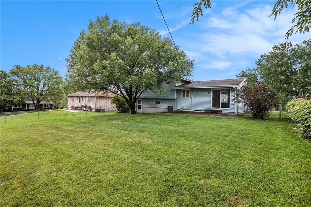 1405 Carrol Drive — photo 15