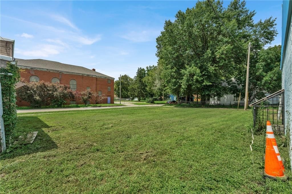 1700 NE Seward Avenue — photo 5