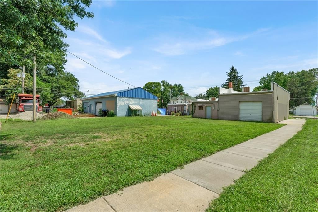 1700 NE Seward Avenue — photo 6