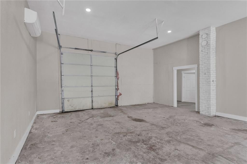 1700 NE Seward Avenue — photo 8