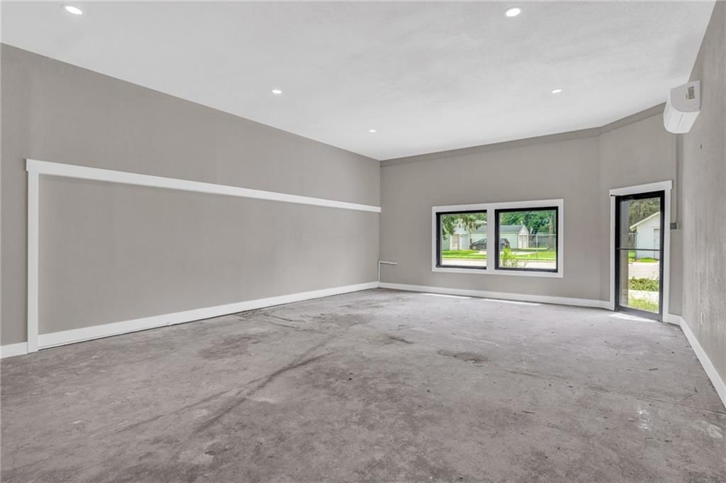 1700 NE Seward Avenue — photo 10