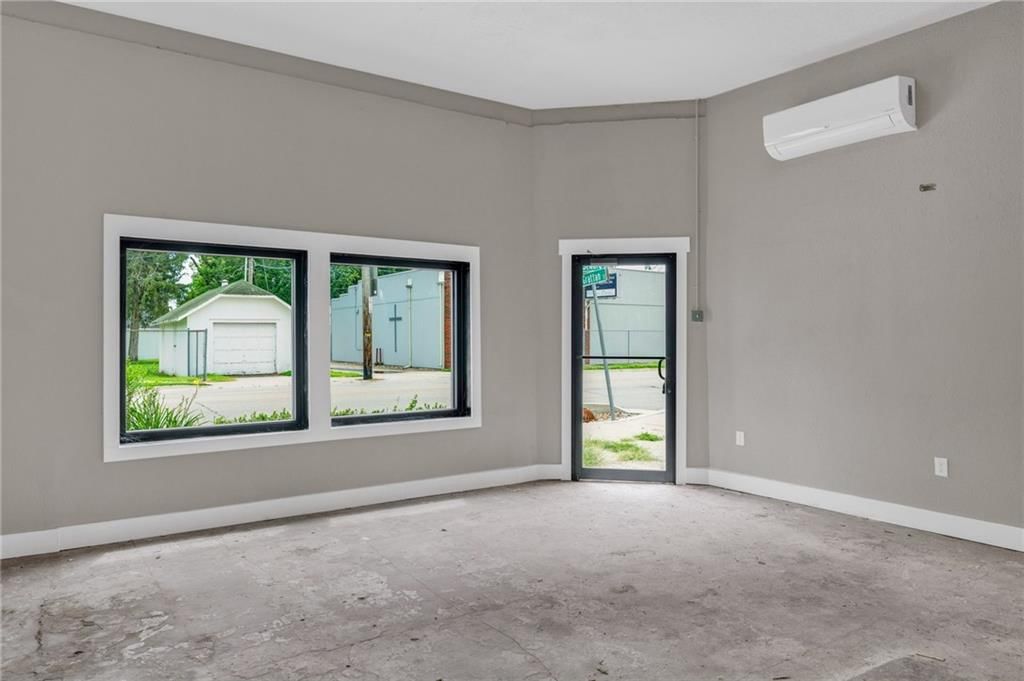 1700 NE Seward Avenue — photo 11