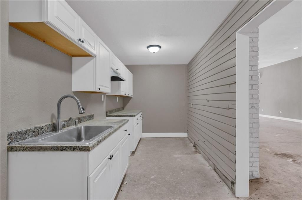 1700 NE Seward Avenue — photo 14