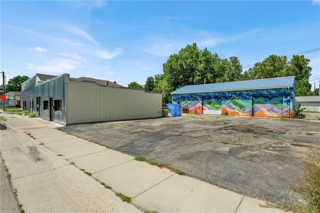 1700 NE Seward Avenue — photo 32
