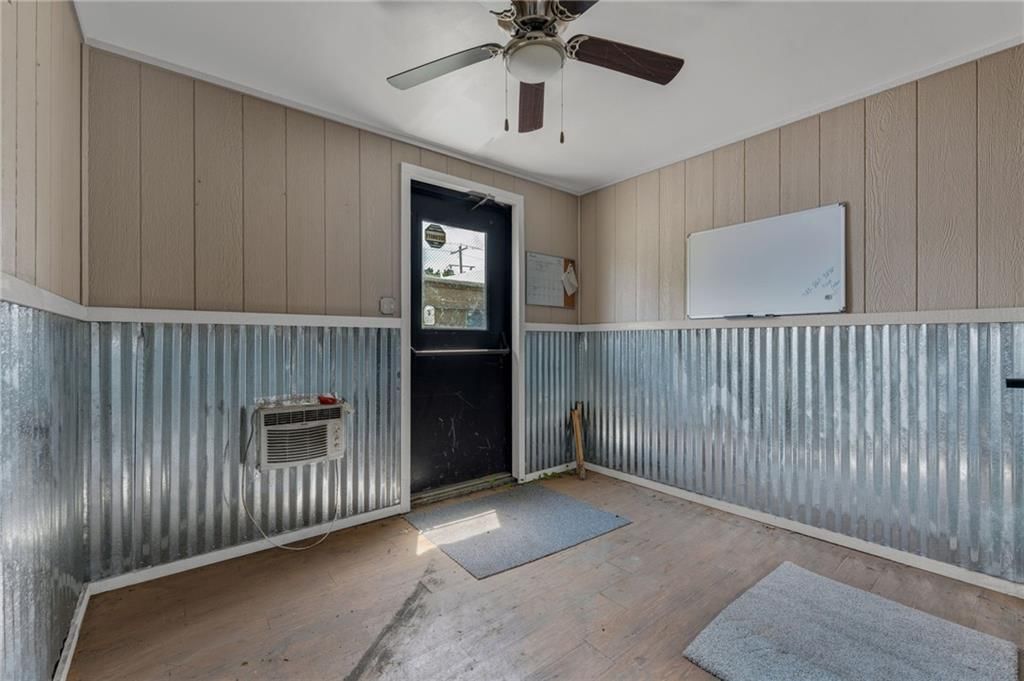 1700 NE Seward Avenue — photo 34