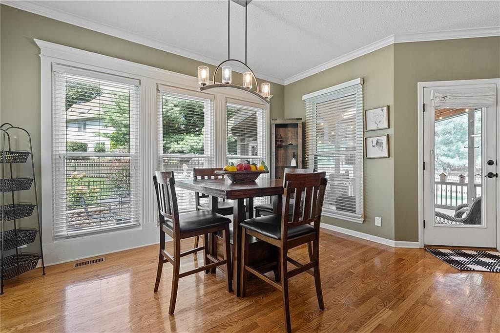 2900 SW 11th Terrace — photo 18