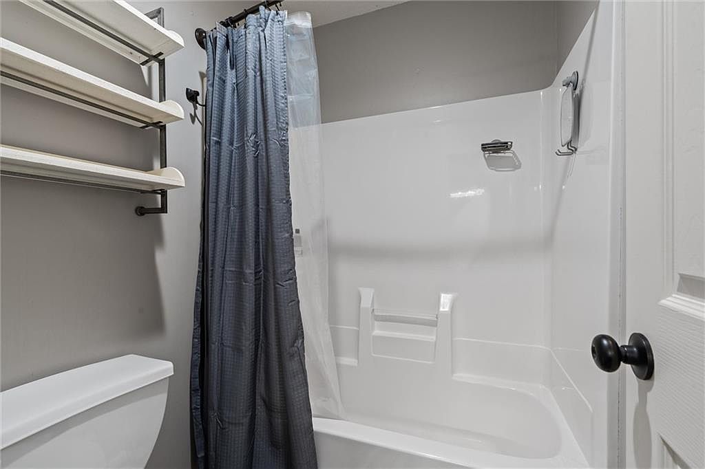 2900 SW 11th Terrace — photo 33