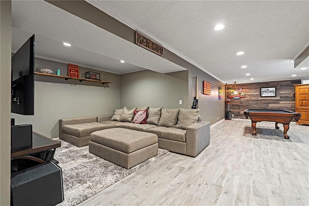 2900 SW 11th Terrace — photo 35