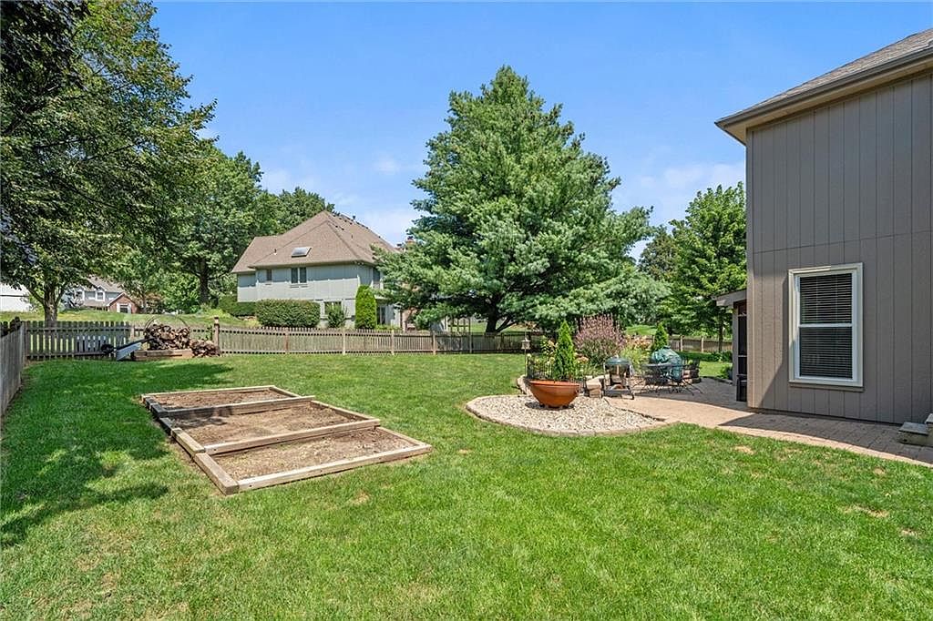 2900 SW 11th Terrace — photo 44