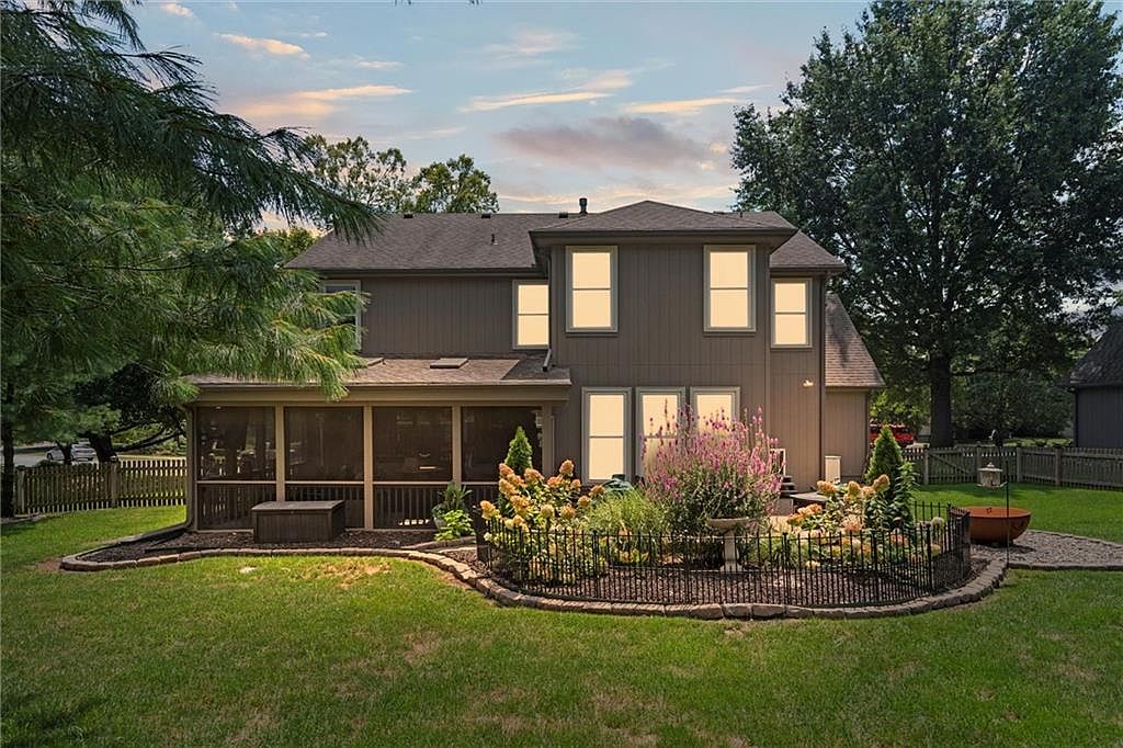 2900 SW 11th Terrace — photo 48