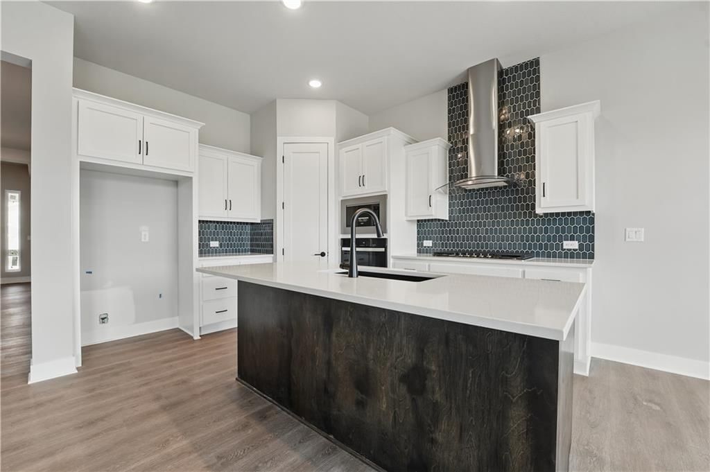 1531 N 162nd Terrace, Basehor, KS: listing photo 3