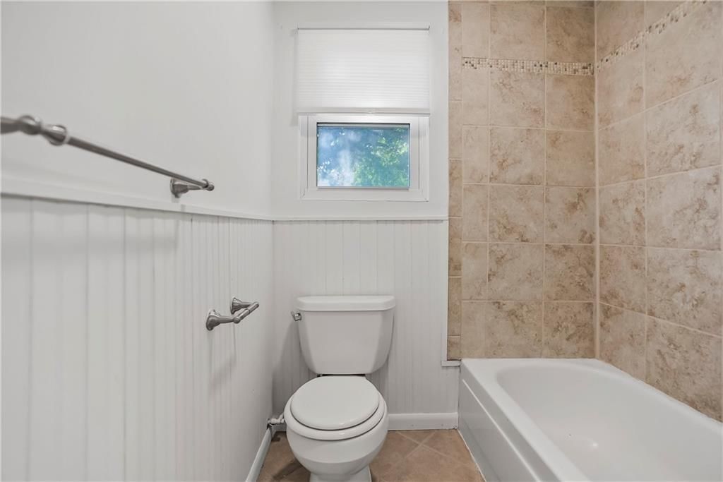 Photo 14 of 22 - 306 S Franklin Street