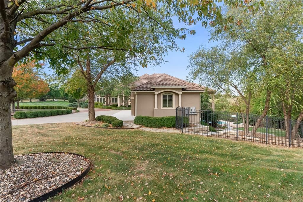 21310 E 34th Street — photo 11