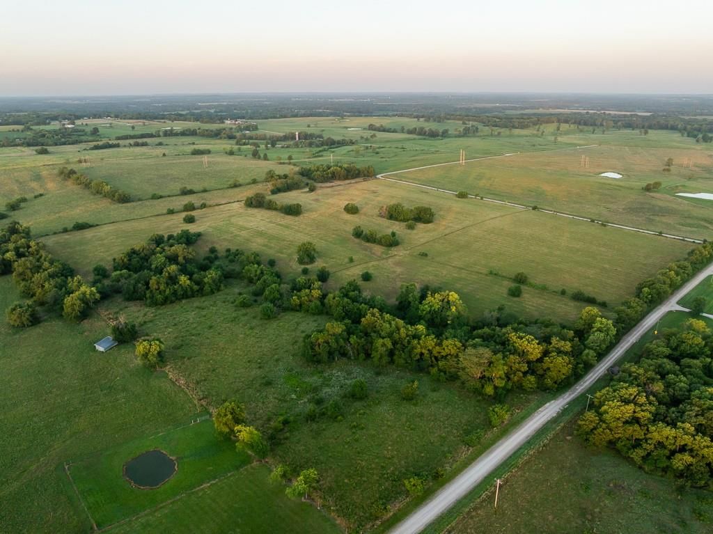 Photo 10 of 59 - 32901 S Jacobson Road