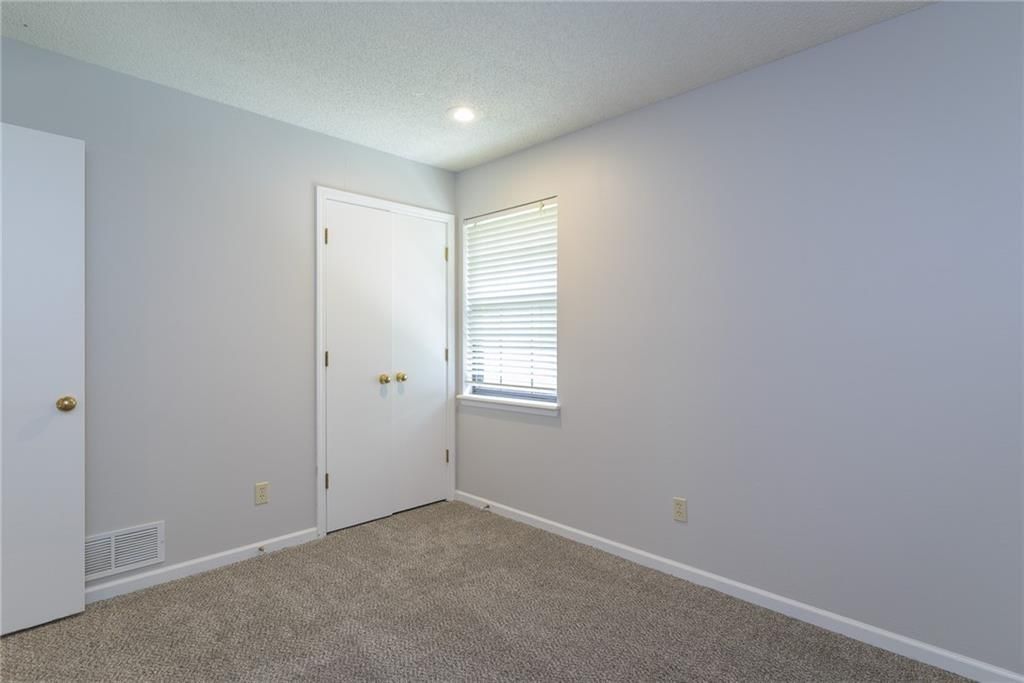 14938 Glenwood Street — photo 26