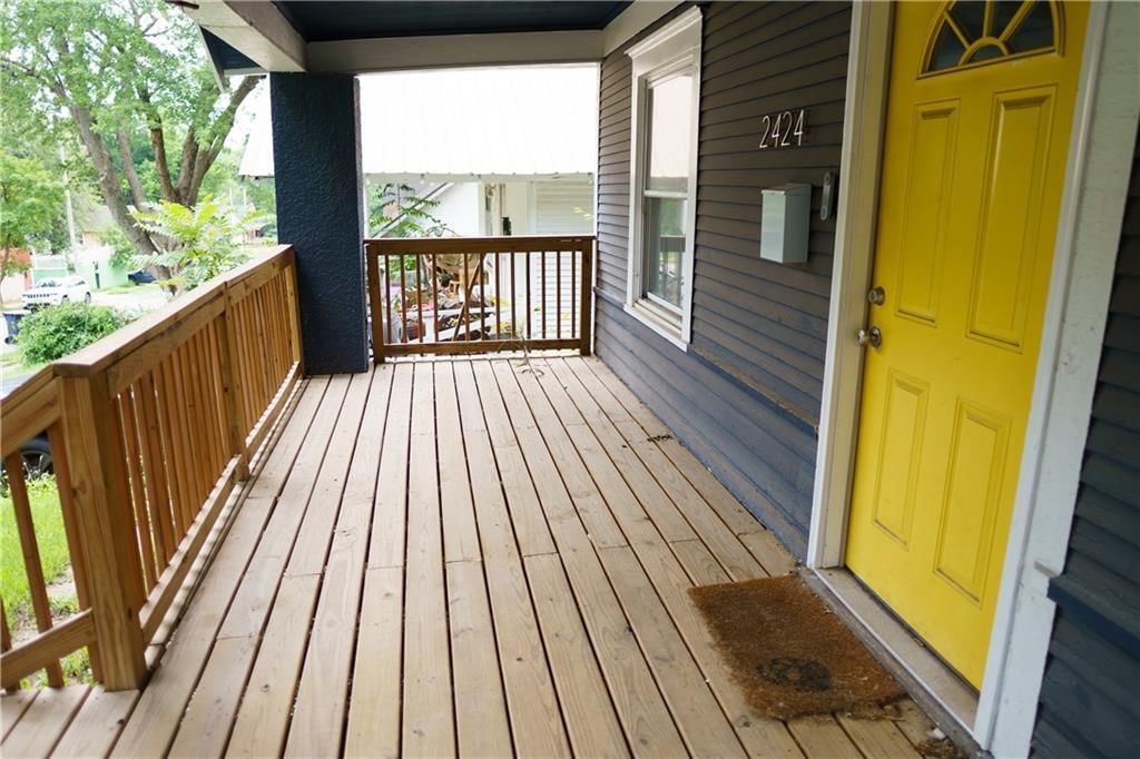 2424 Cypress Avenue — photo 3