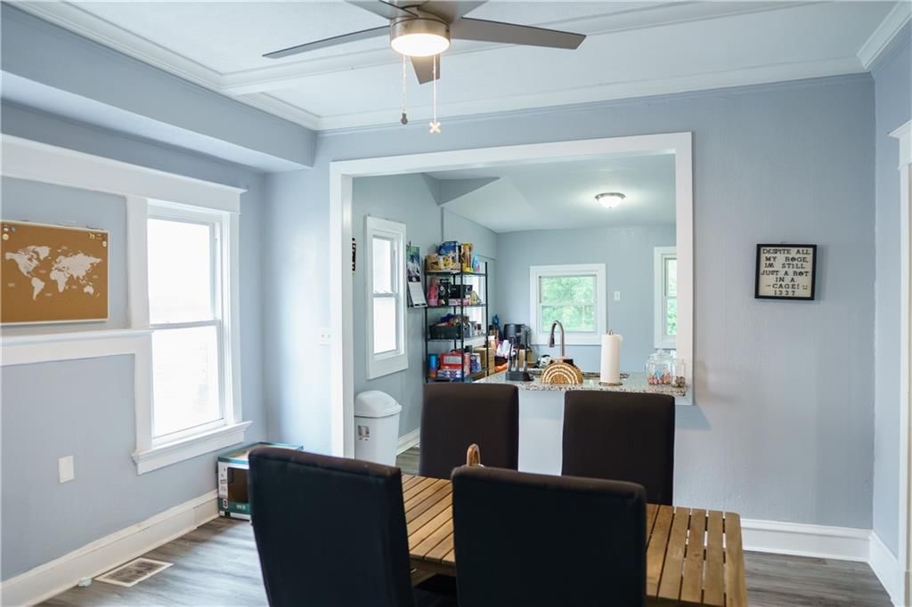 2424 Cypress Avenue — photo 8