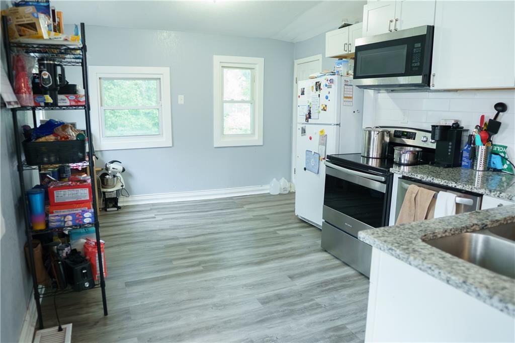 2424 Cypress Avenue — photo 12