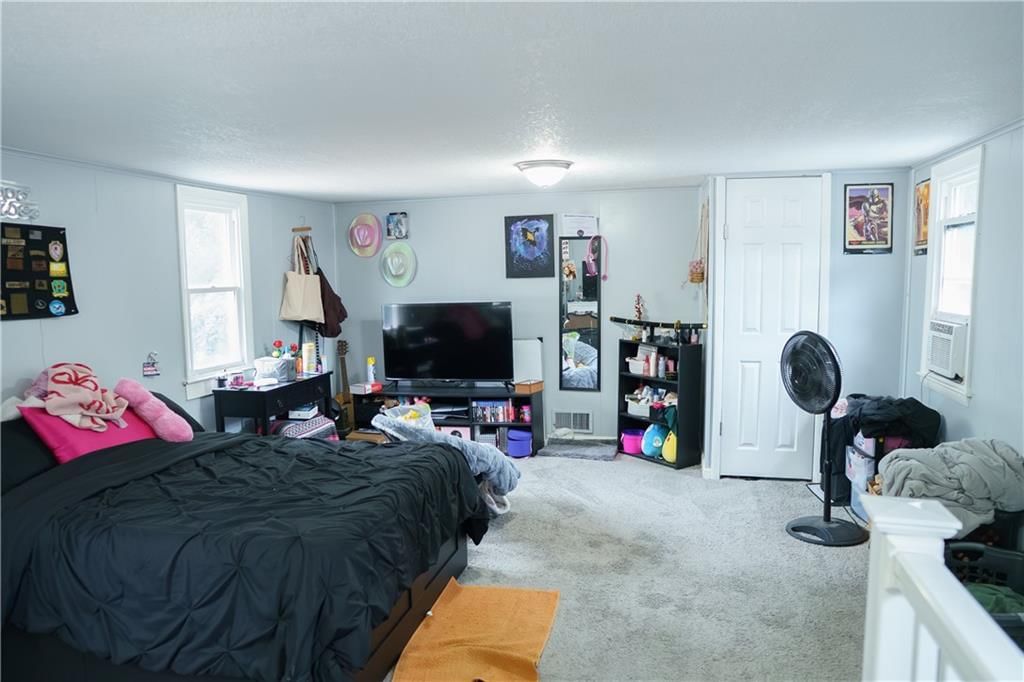 2424 Cypress Avenue — photo 27