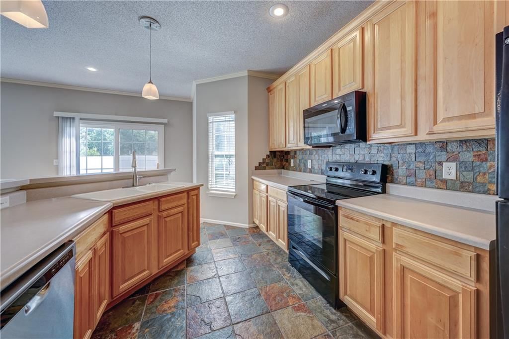 9213 Boehm Drive — photo 8