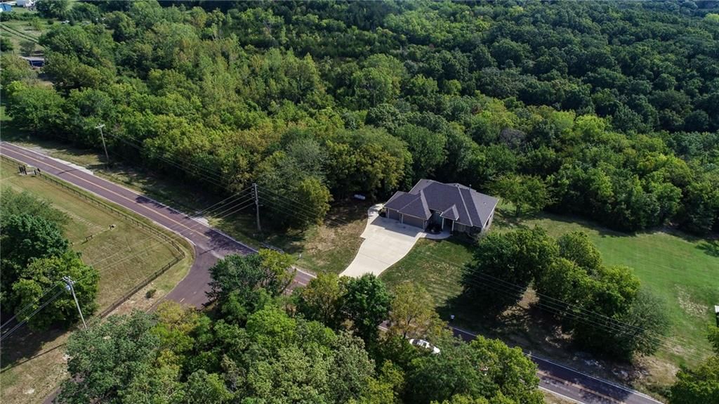 Photo 5 of 46 - 7103 S Hillside School Road S