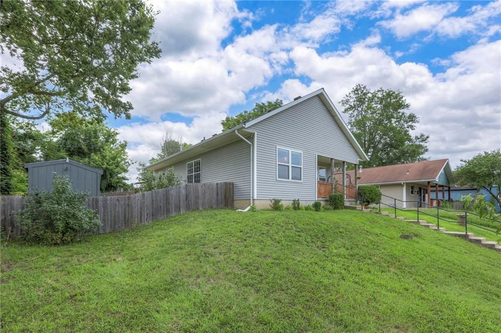 3705 Woodland Avenue — photo 20