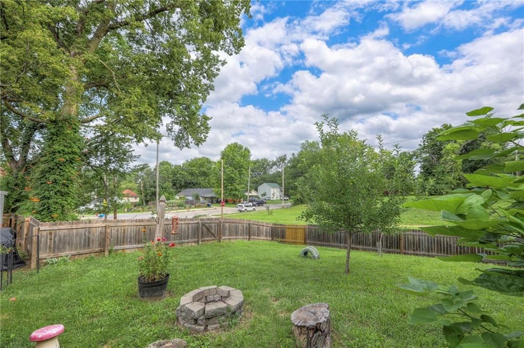 3705 Woodland Avenue — photo 24