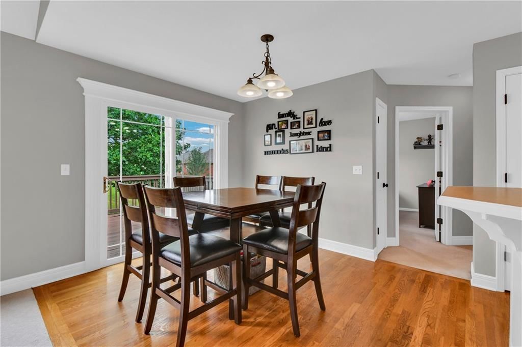 Photo 13 of 32 - 2405 NE Carousel Court