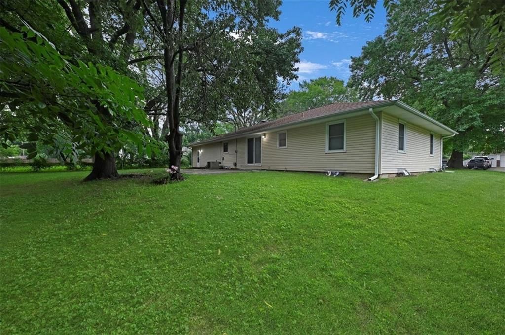 Photo 23 of 23 - 5404 Hedges Avenue