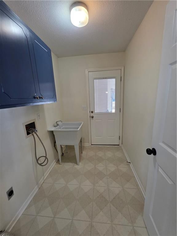 Photo 14 of 33 - 303 HARDESTY Street
