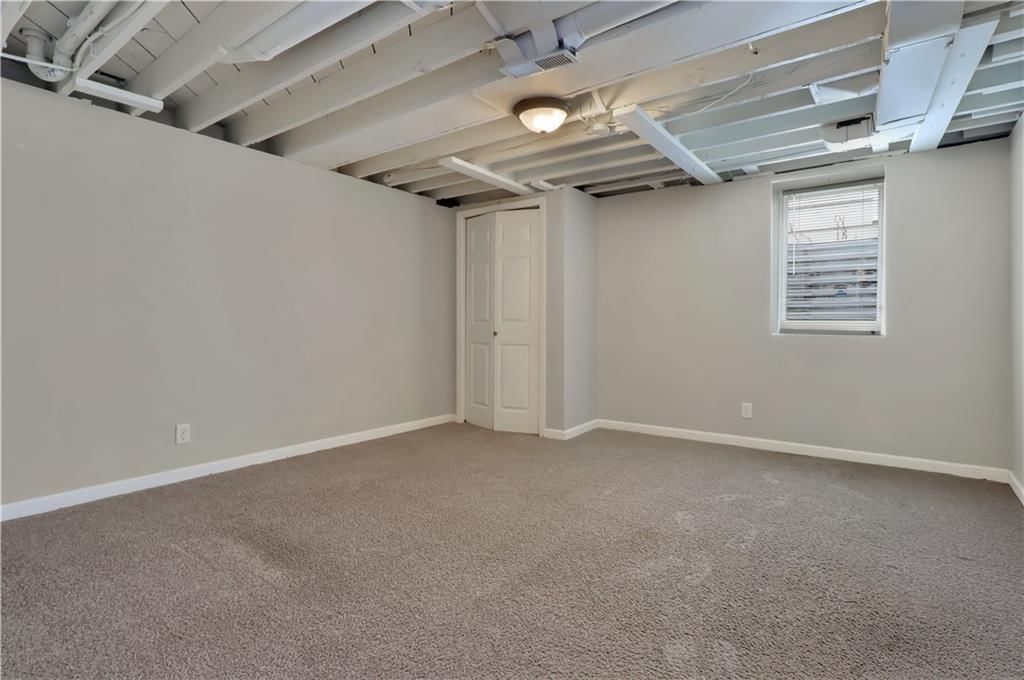Photo 19 of 27 - 2225 W 74th Street