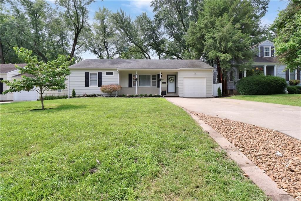 Photo 27 of 27 - 2225 W 74th Street