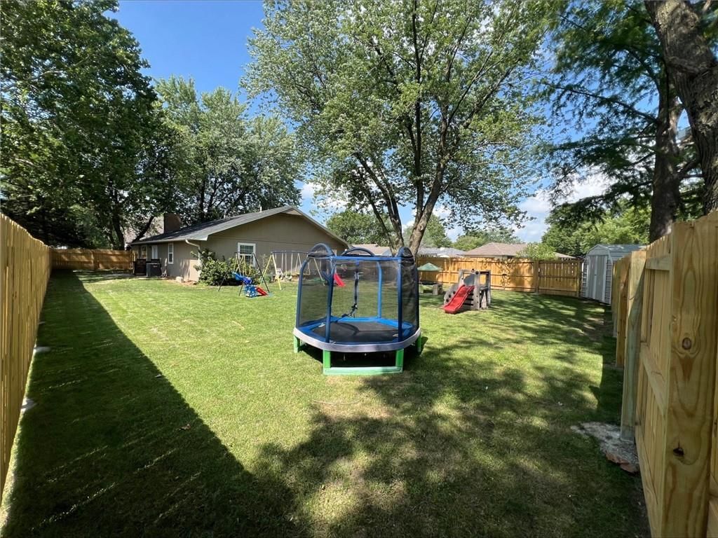308 Caroline Drive — photo 4