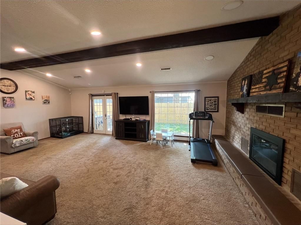 308 Caroline Drive — photo 11