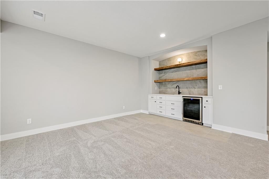 15411 W 161st Terrace — photo 32