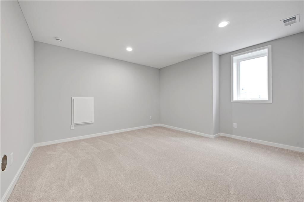 15411 W 161st Terrace — photo 37