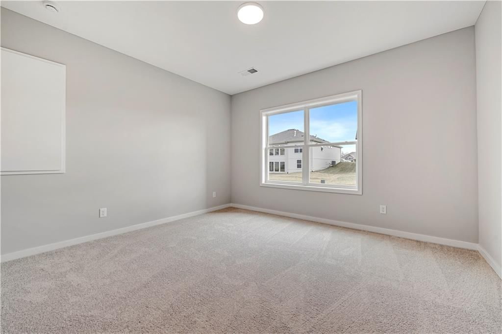 15411 W 161st Terrace — photo 39