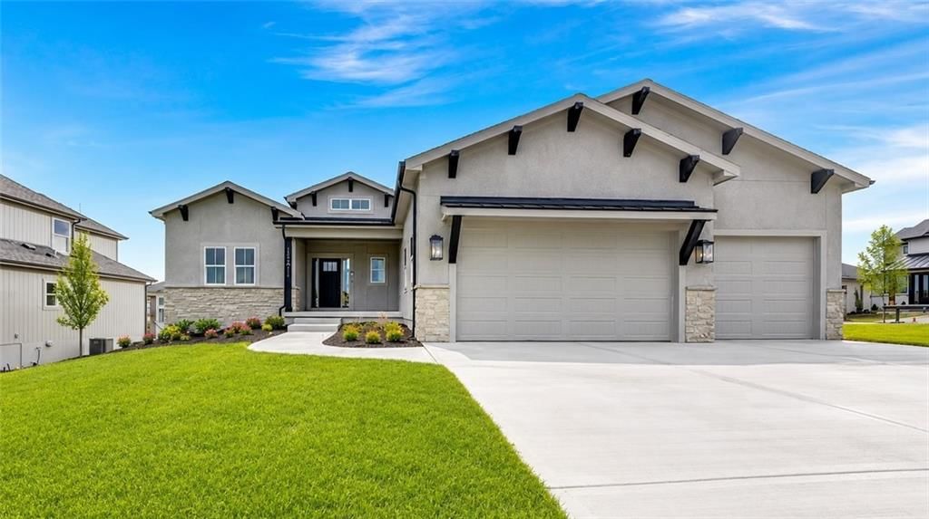 15411 W 161st Terrace, Olathe, KS