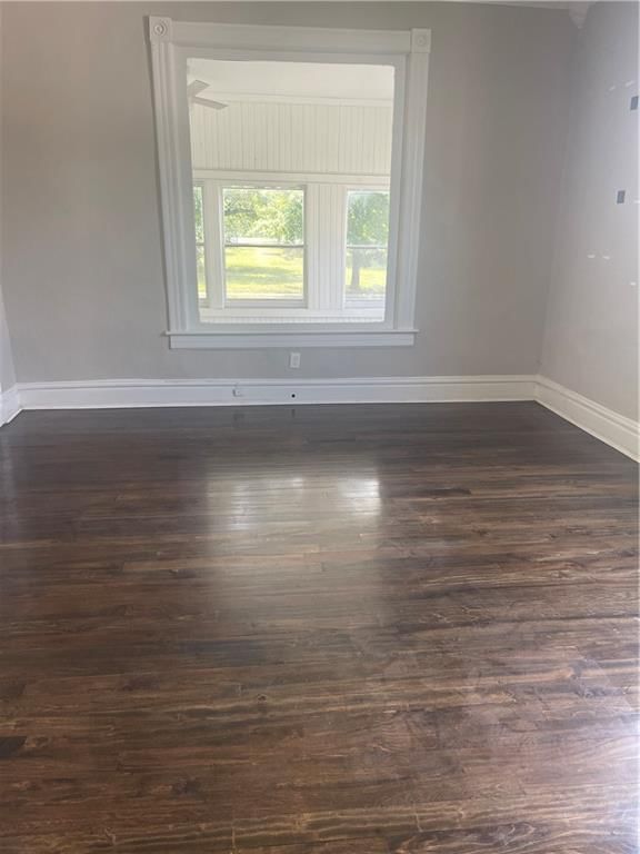 105 S Benton Boulevard — photo 14