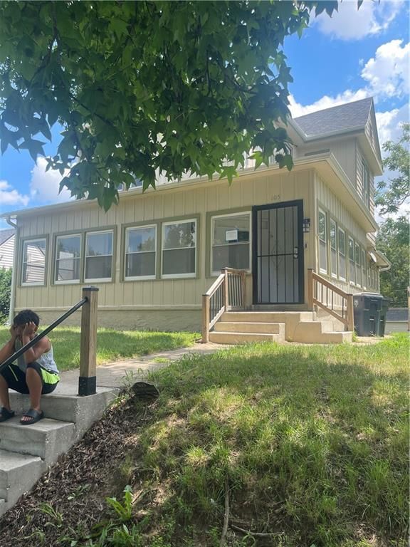 105 S Benton Boulevard — photo 20