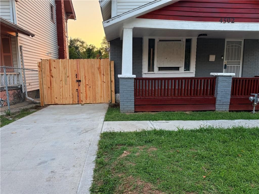 4502 Montgall Avenue — photo 4