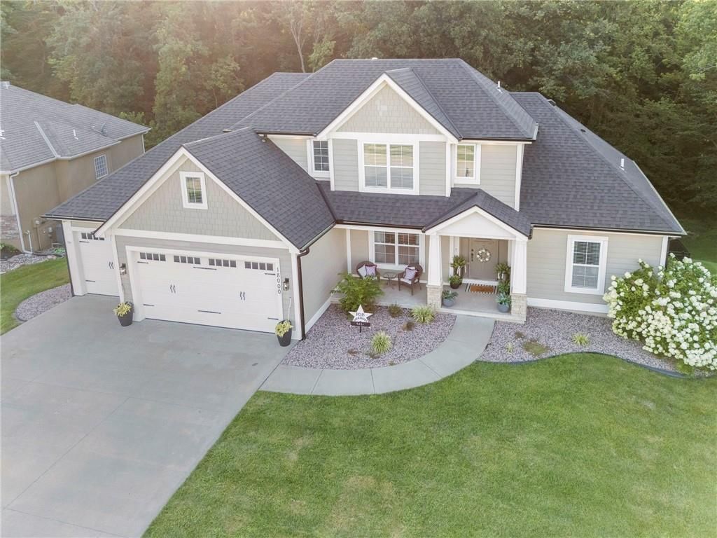 Photo 10 of 83 - 18000 NW 130th Place