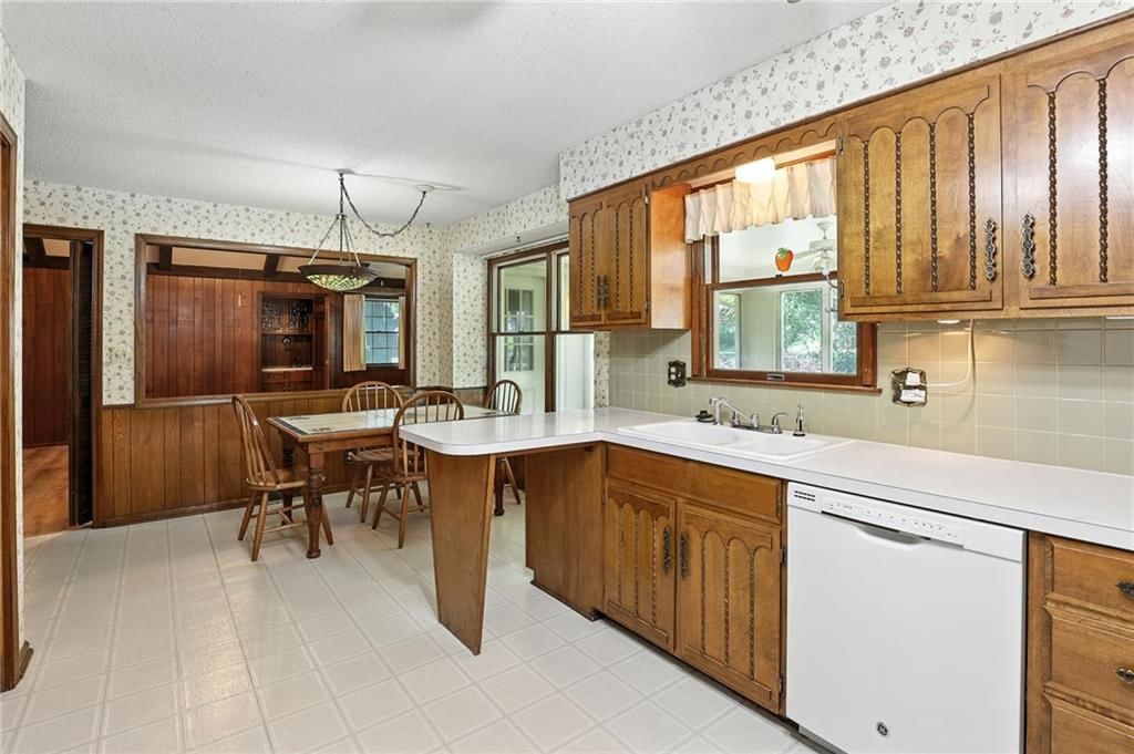 1316 Vilas Street — photo 13
