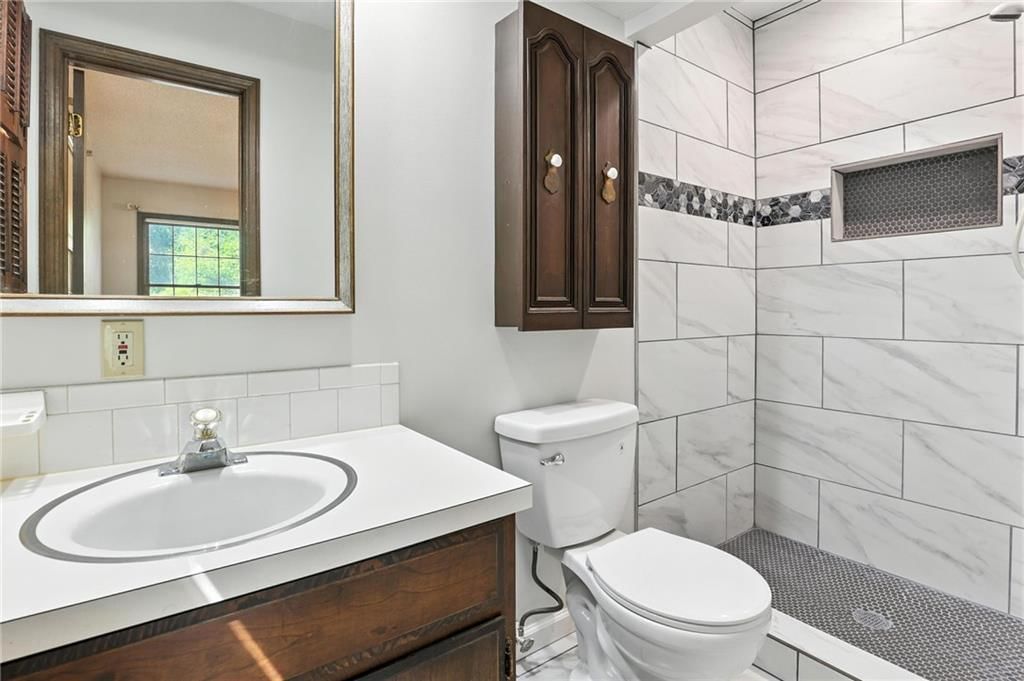 1316 Vilas Street — photo 18