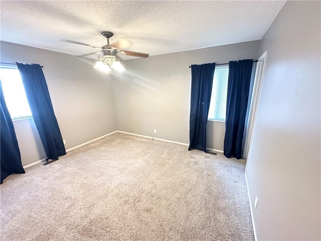 Photo 20 of 43 - 5406 Cypress Avenue