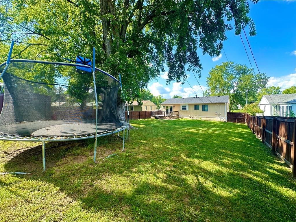 Photo 39 of 43 - 5406 Cypress Avenue